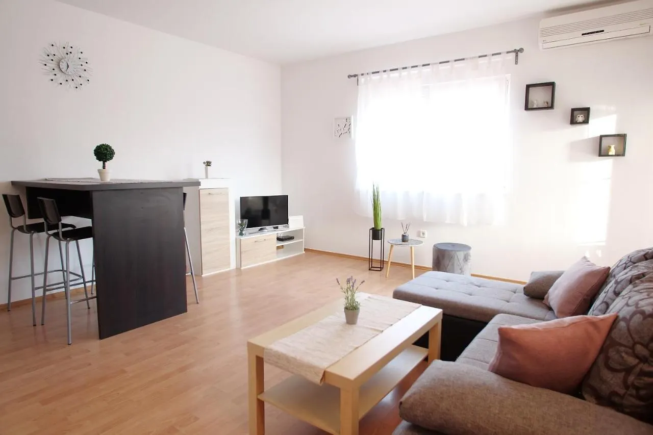 Luka Apartment Medulin