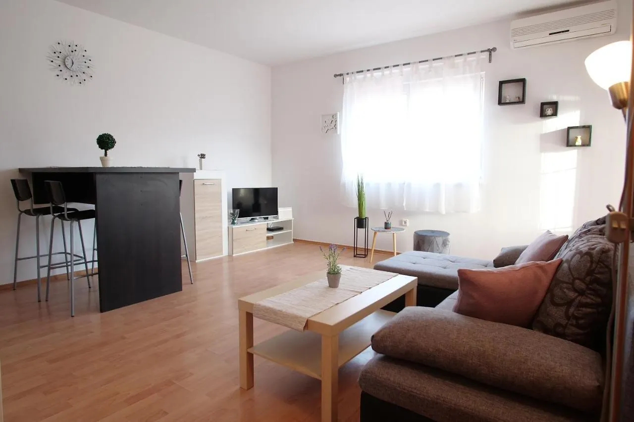 Luka Apartman Medulin 0*,